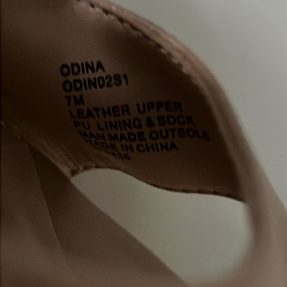 Steve Madden Nude Platform Heels - Picture 8 of 8